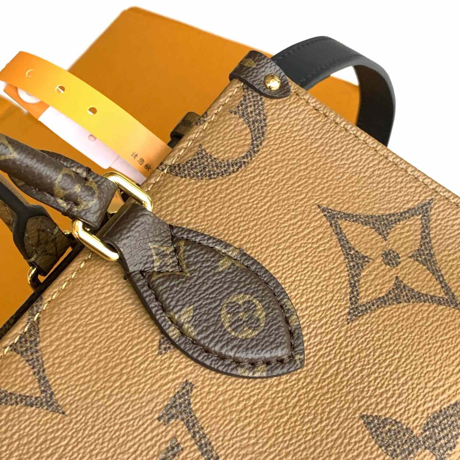 Louis Vuitton OnTheGo East West Chain  M14236 - DesignerGu