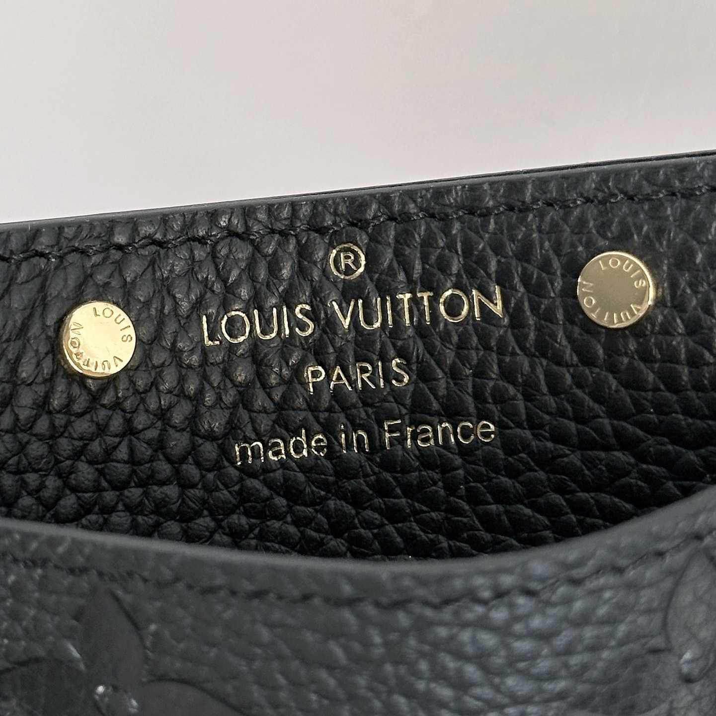 Louis Vuitton Card Holder  M69171 - DesignerGu