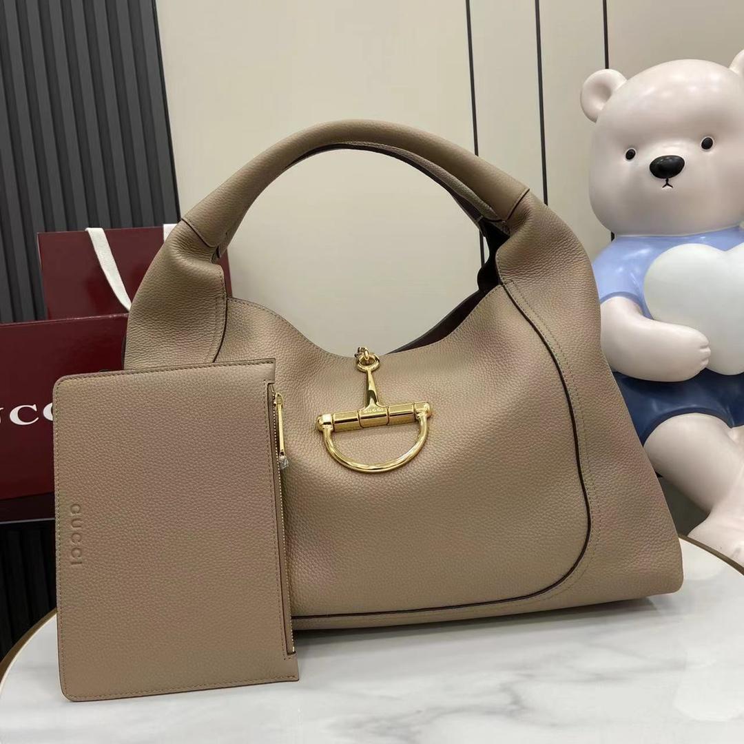 Gucci Softbit Maxi Shoulder Bag - DesignerGu
