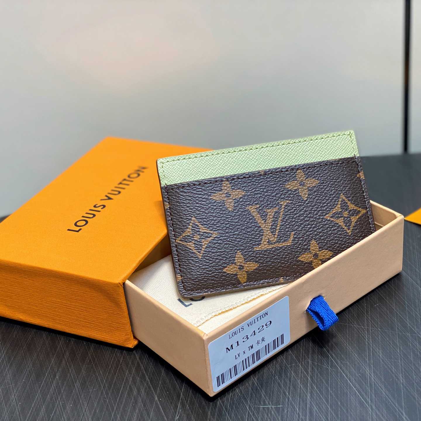 Louis Vuitton LV x TM Card Holder    M13429 - DesignerGu