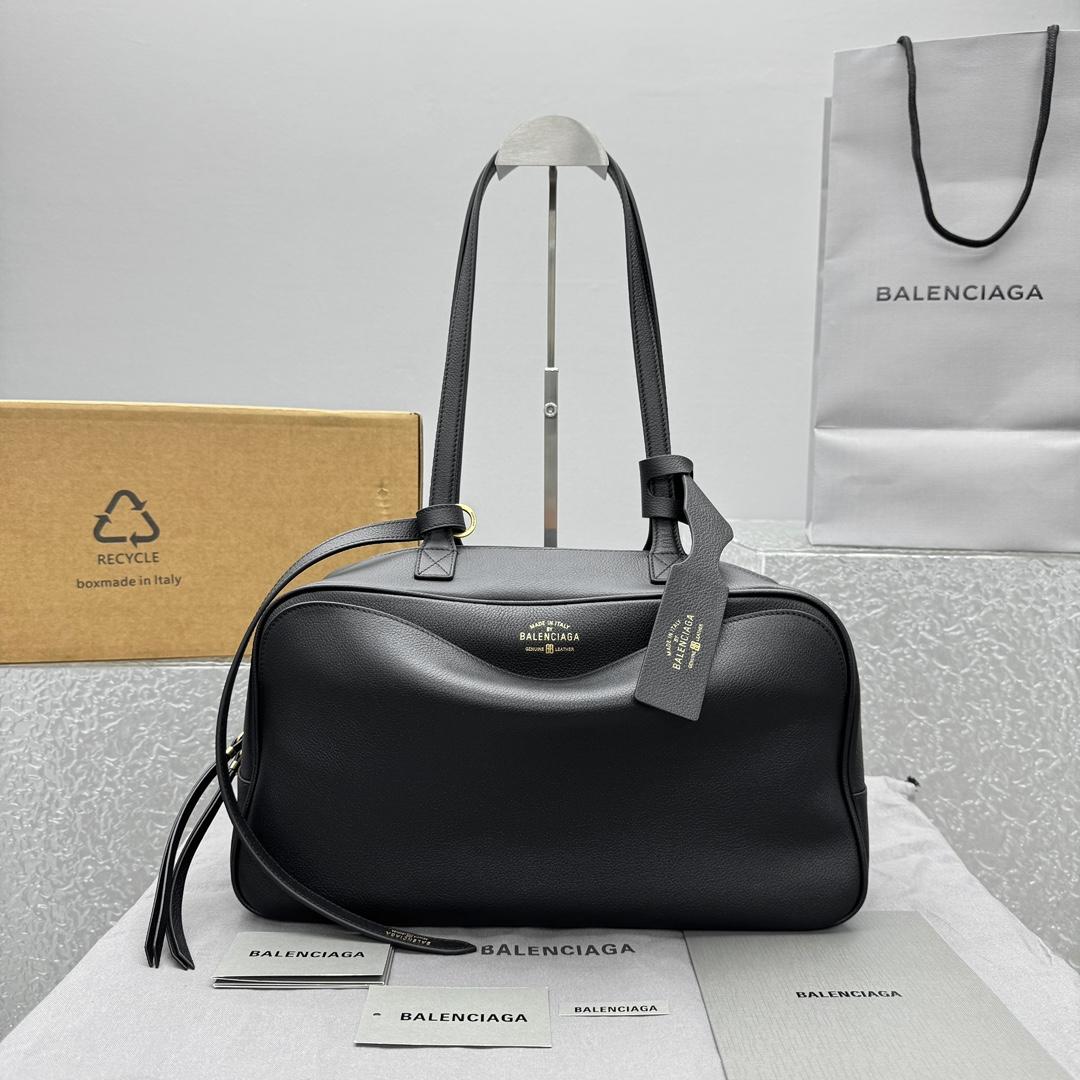 Balenciaga Carrie Bowling Bag Medium In Black  - DesignerGu
