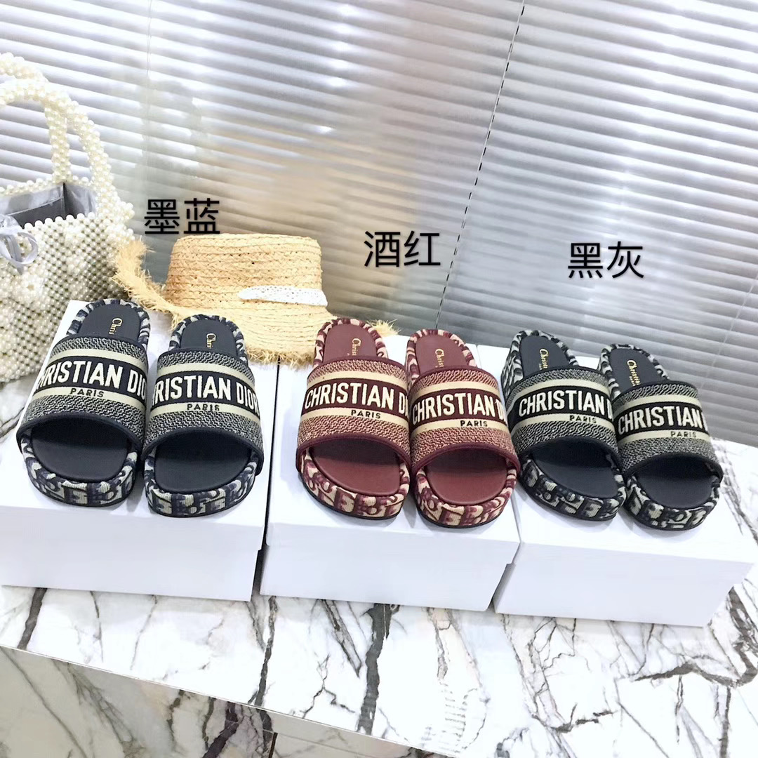 Dior Christian Dior Platform & Wedge Sandals - 