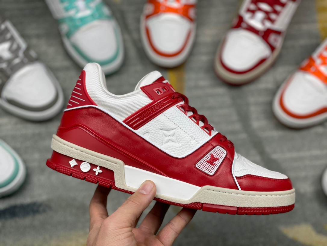 Louis Vuitton Trainer Sneaker - 