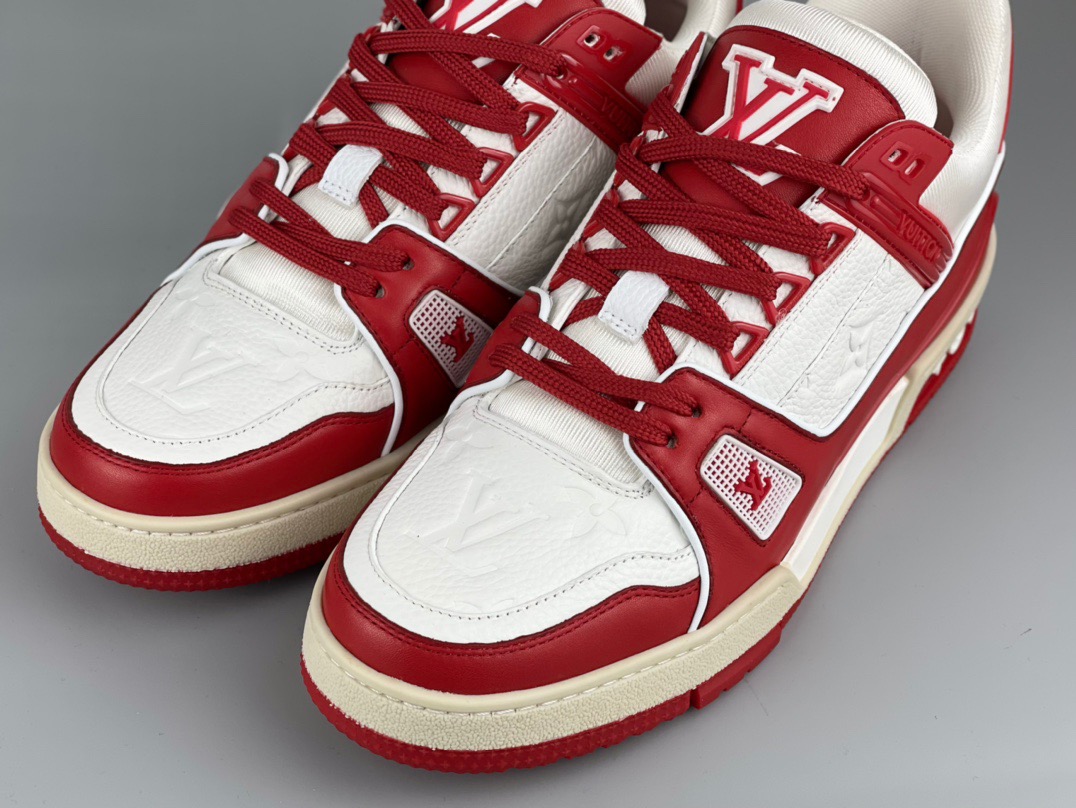Louis Vuitton Trainer Sneaker - 