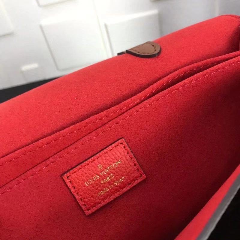 Louis Vuitton Monogram Shoulder Bag - 