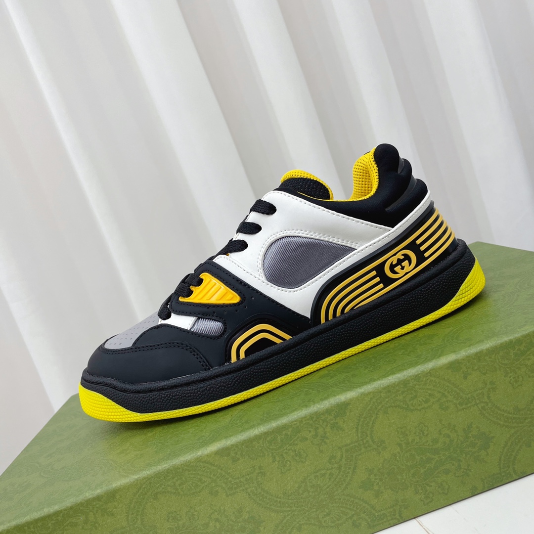 Gucci  Basket Sneaker With Lnterlocking G  - 