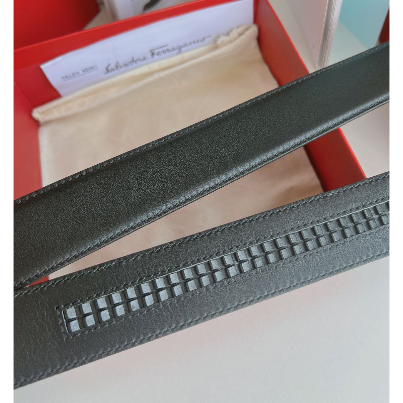 Ferragamo Black Leather Belt - 