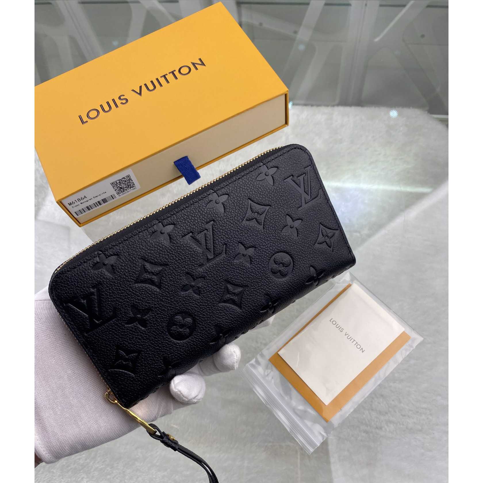 Louis Vuitton Zippy Wallet (19.5-10CM)     M61864 - 