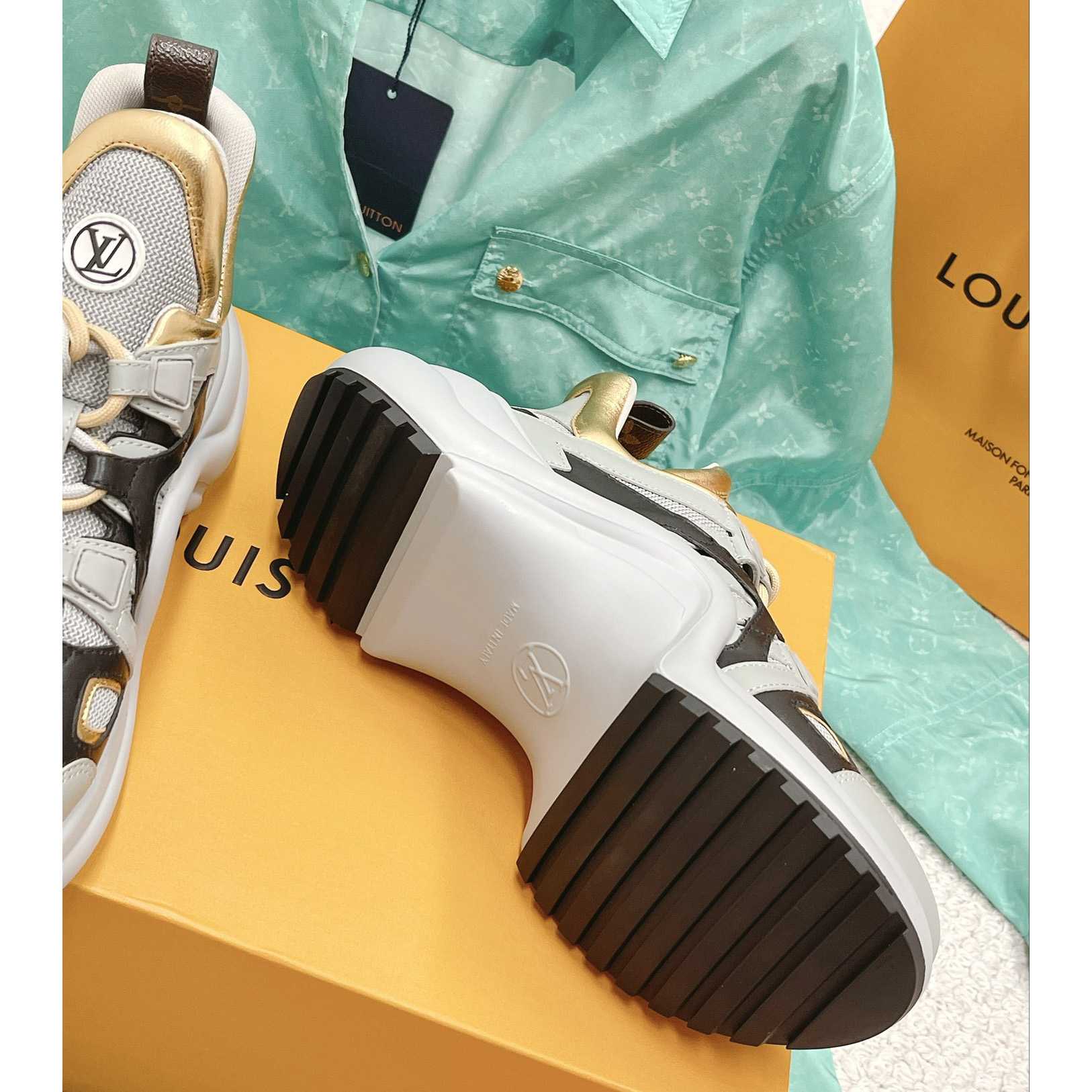 Louis Vuitton LV Archlight Sneaker      - 