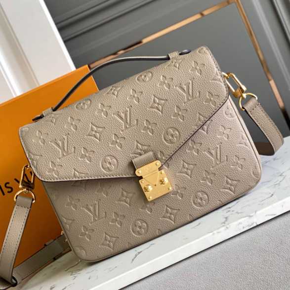 Louis Vuitton Pochette Métis Handbag (25-19-9cm)   M44881 - DesignerGu
