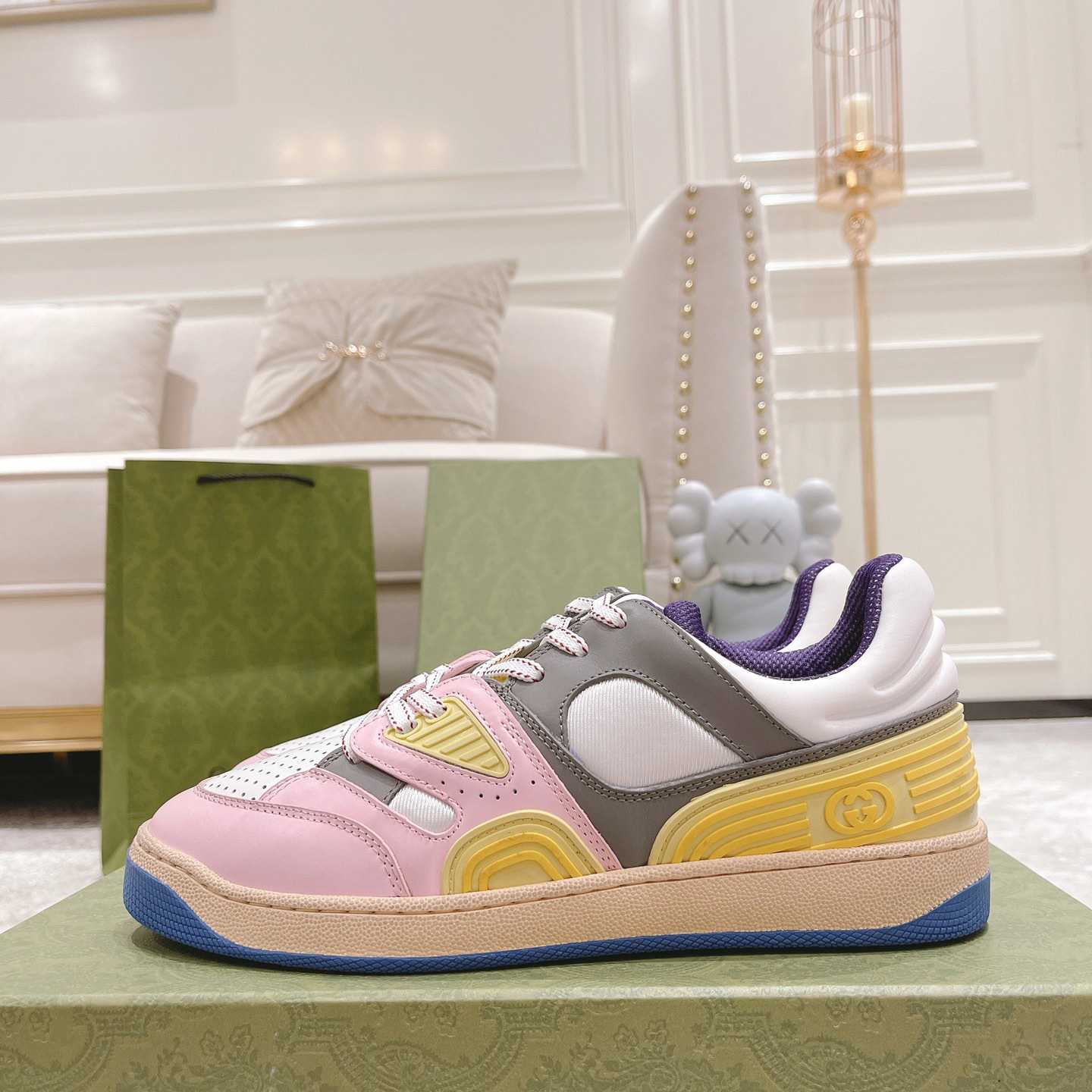 Gucci Basket Sneaker With lnterlocking G  - 