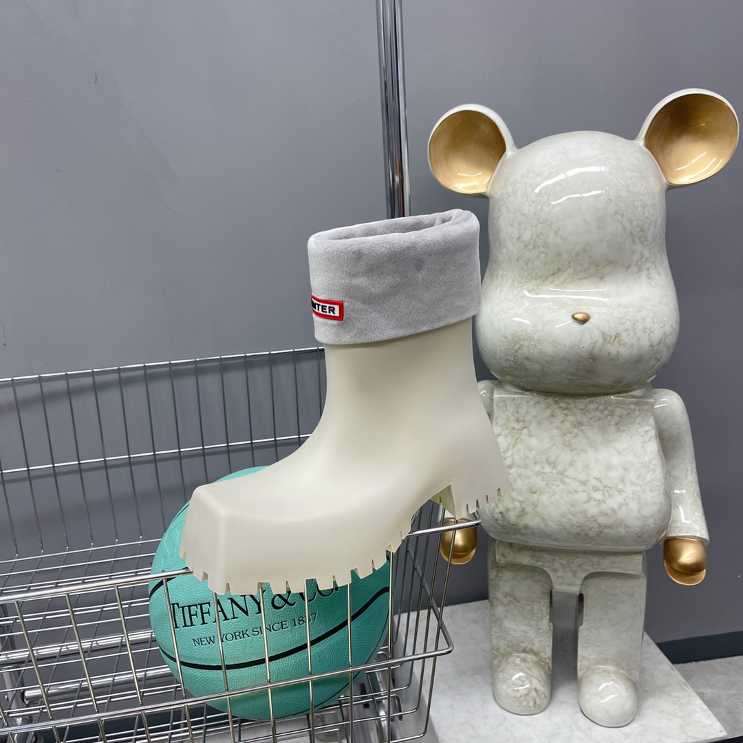 Balenciaga x Hunrer Trooper Rubber Boot  - DesignerGu