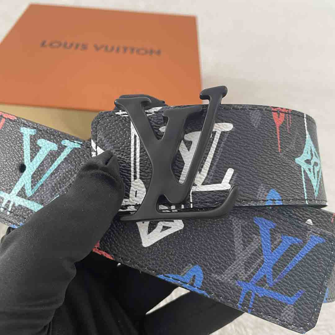 Louis Vuitton LV Shape 40MM Reversible Belt    M0637U - 
