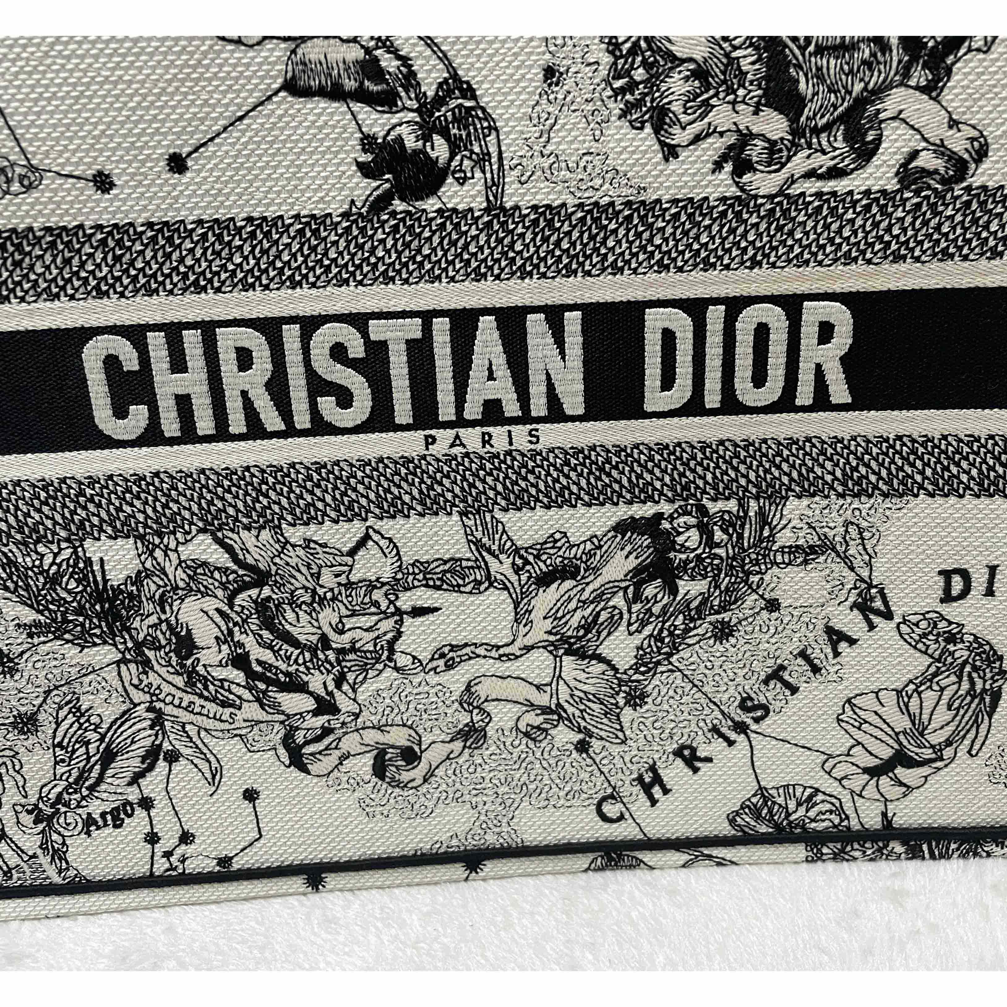Dior Oblique Embroidered Book Tote(41.5-25-18cm)-Embroiderable Characters - 