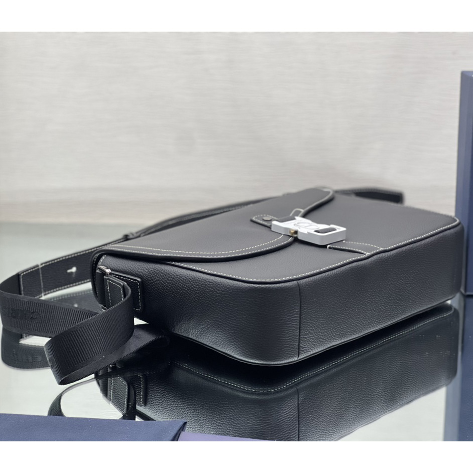 Dior Saddle Messenger Bag - 