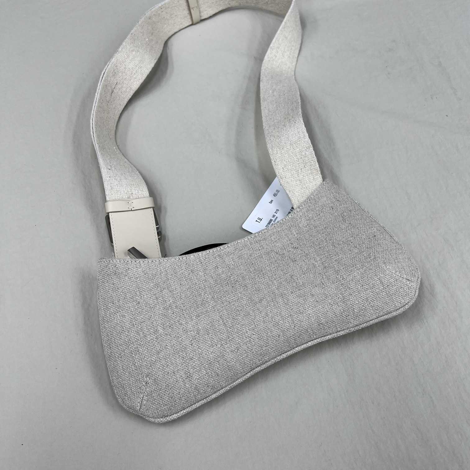Jacquemus Le Bisou Gros Grain Buckled Shoulder Bag - 