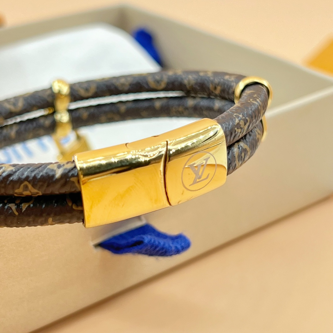 Louis Vuitton Keep It Twice Bracelet      M8109E - 