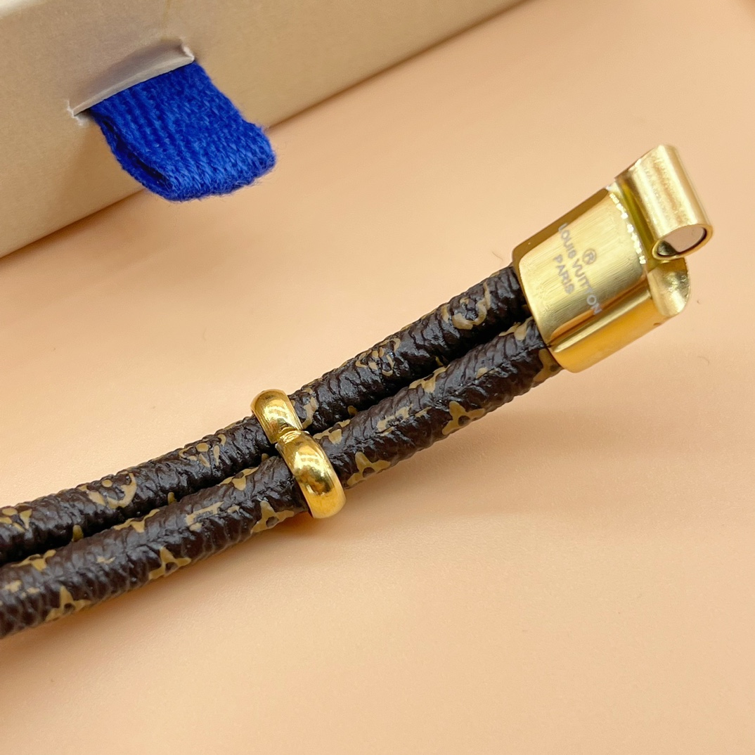 Louis Vuitton Keep It Twice Bracelet      M8109E - 