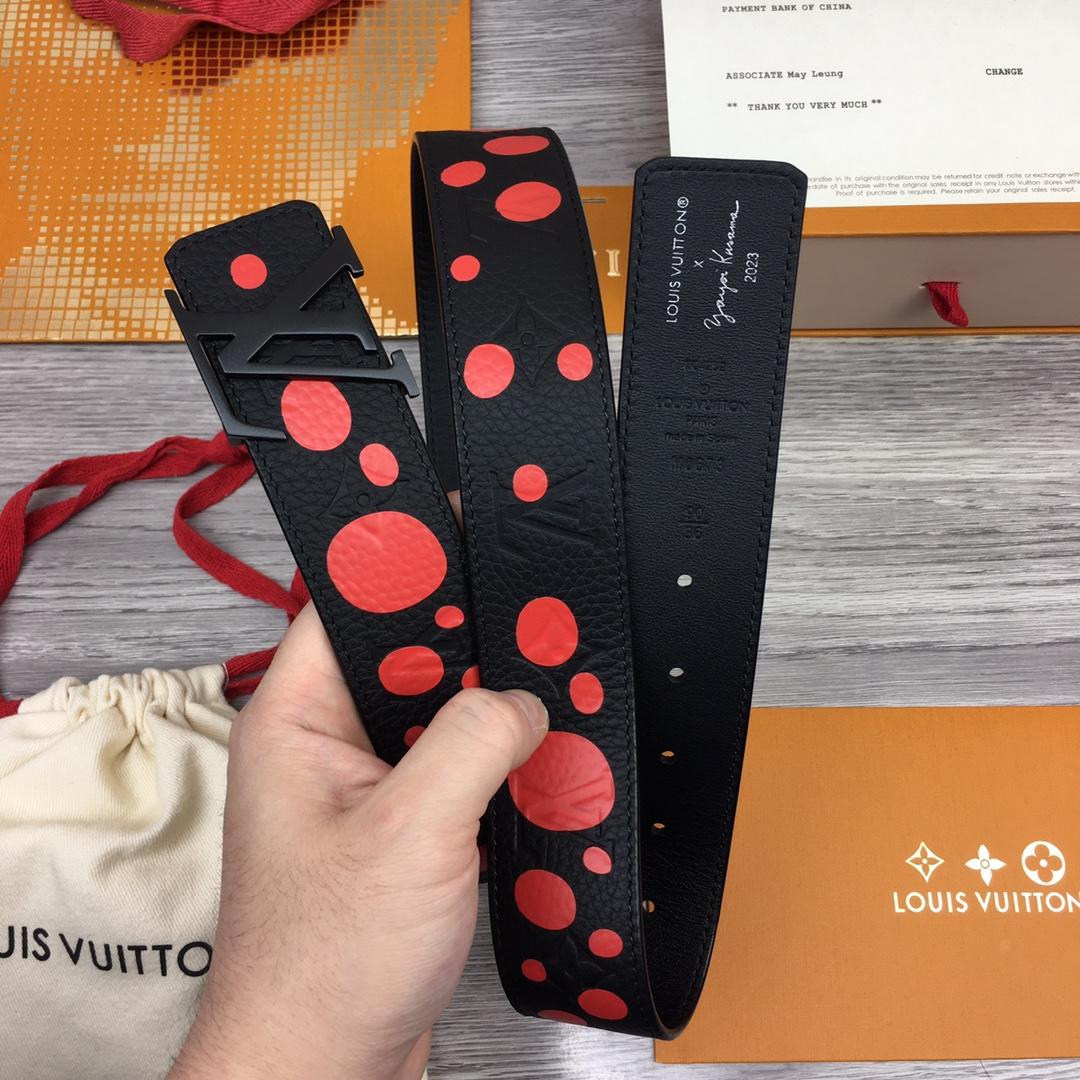 Louis Vuitton LV X YK LV Initiales 40MM Reversible Belt   M0673T - 