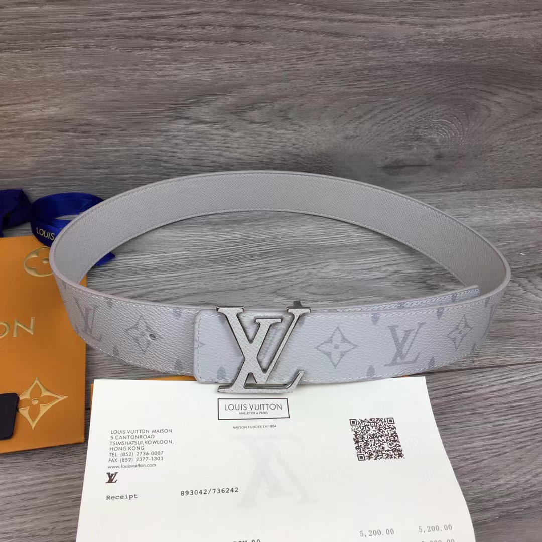 Louis Vuitton LV Initiales 40MM Reversible Belt     M0158V - DesignerGu