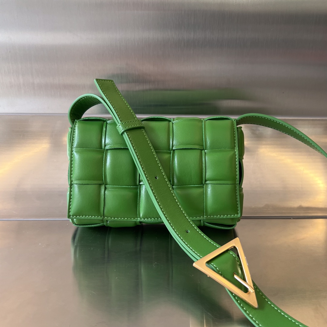 Bottega Veneta Small Padded Cassette - DesignerGu