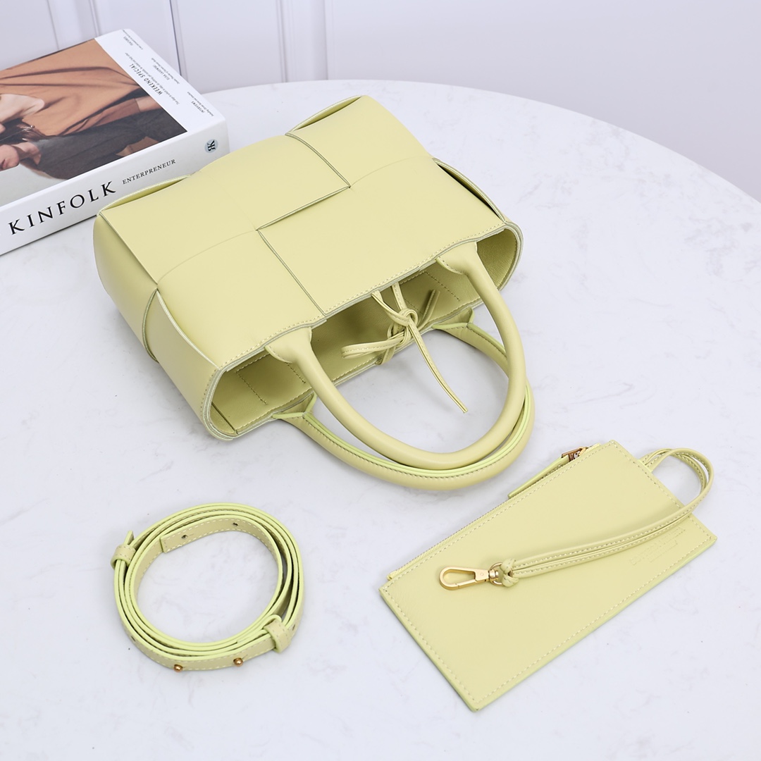 Bottega Veneta Mini Arco Tote Bag - DesignerGu