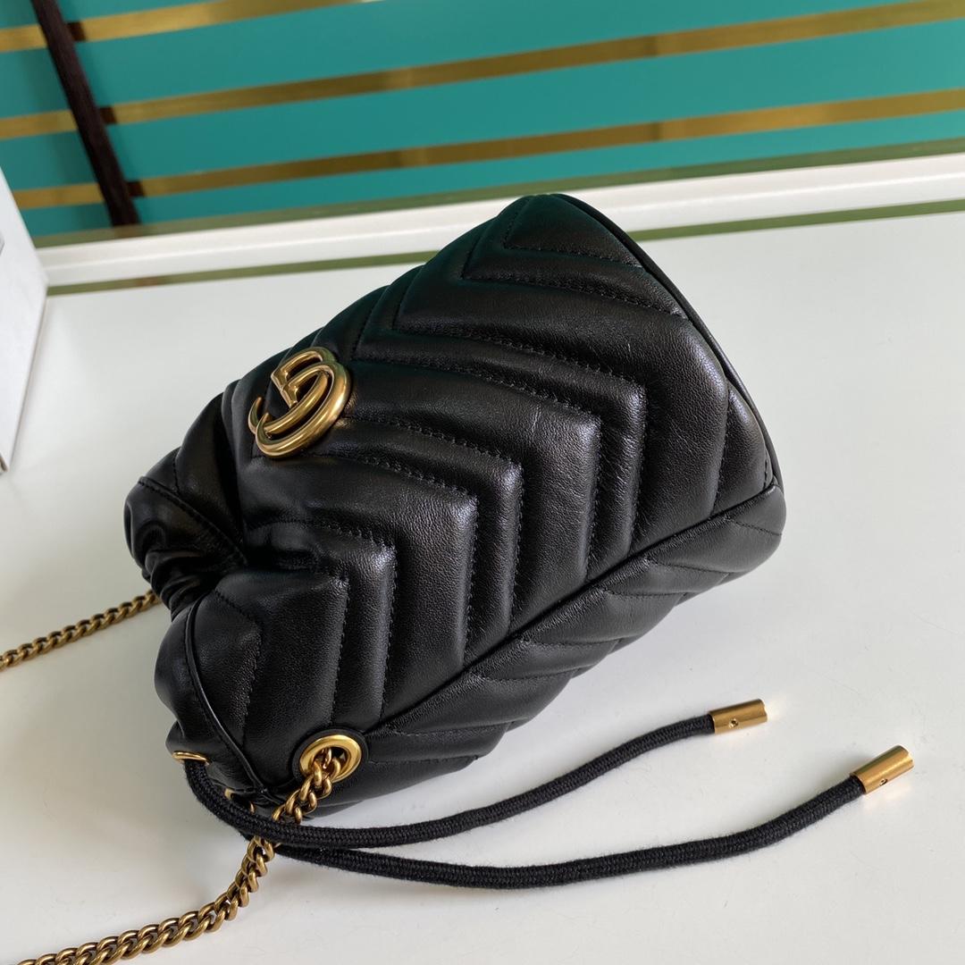 Gucci GG Marmont Mini Bucket Bag(19-17cm) - 