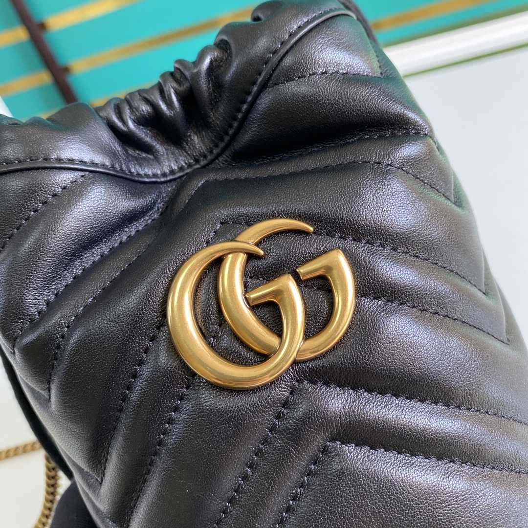 Gucci GG Marmont Mini Bucket Bag(19-17cm) - 