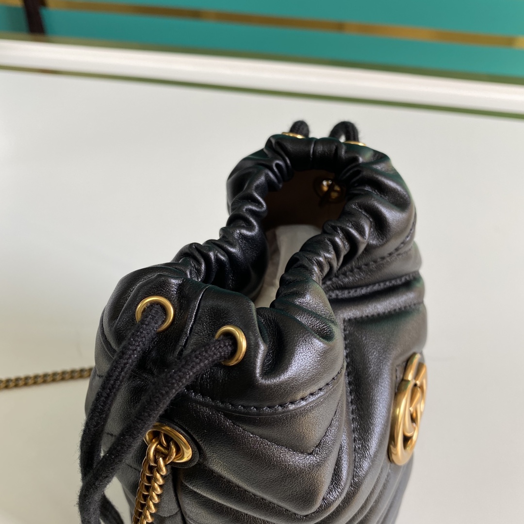 Gucci GG Marmont Mini Bucket Bag(19-17cm) - 