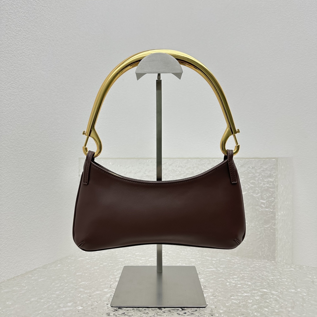 Jacquemus Le Bisou Mousqueton Carabiner Strap Shoulder Bag - DesignerGu