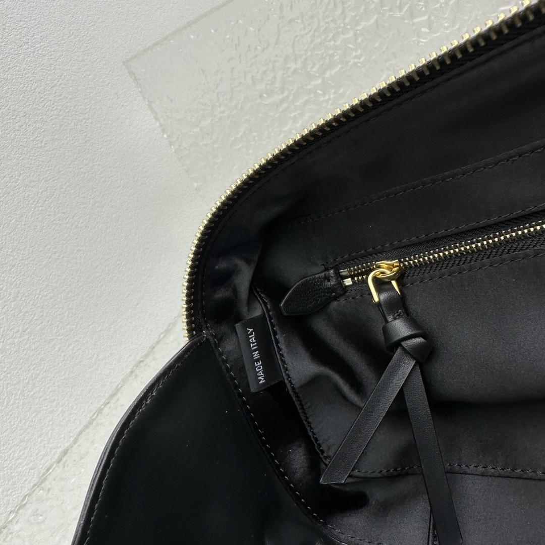 Miu Miu Leather Top-handle Bag - 