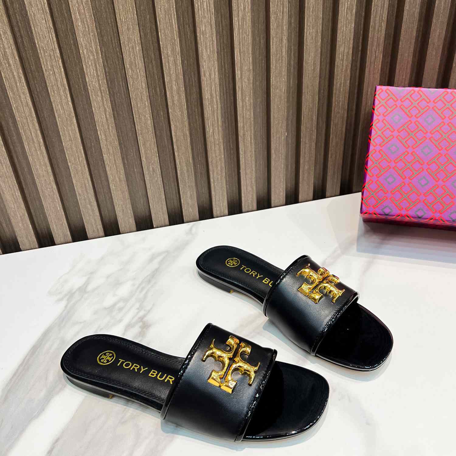 Tory Burch Eleanor Slide - DesignerGu