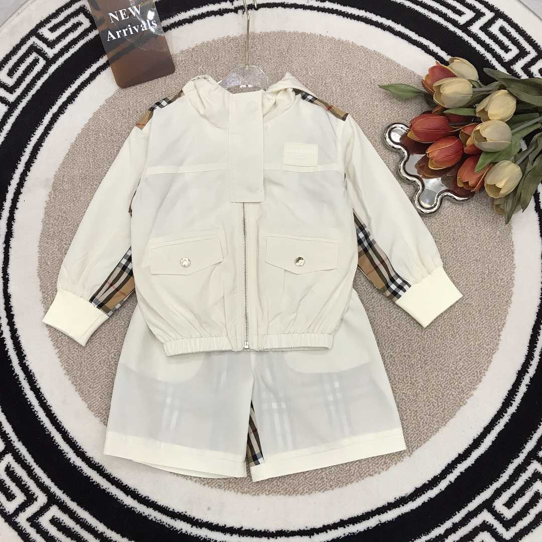 Burberry Kid's suit    (50% Off Sale)  yf1118 - DesignerGu