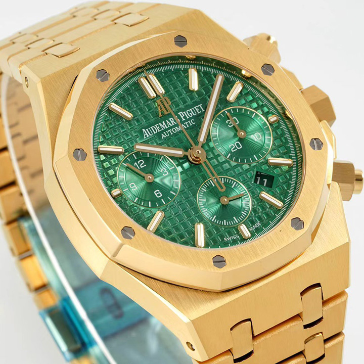 Audemars Piguet Royal Oak Chronograph - DesignerGu