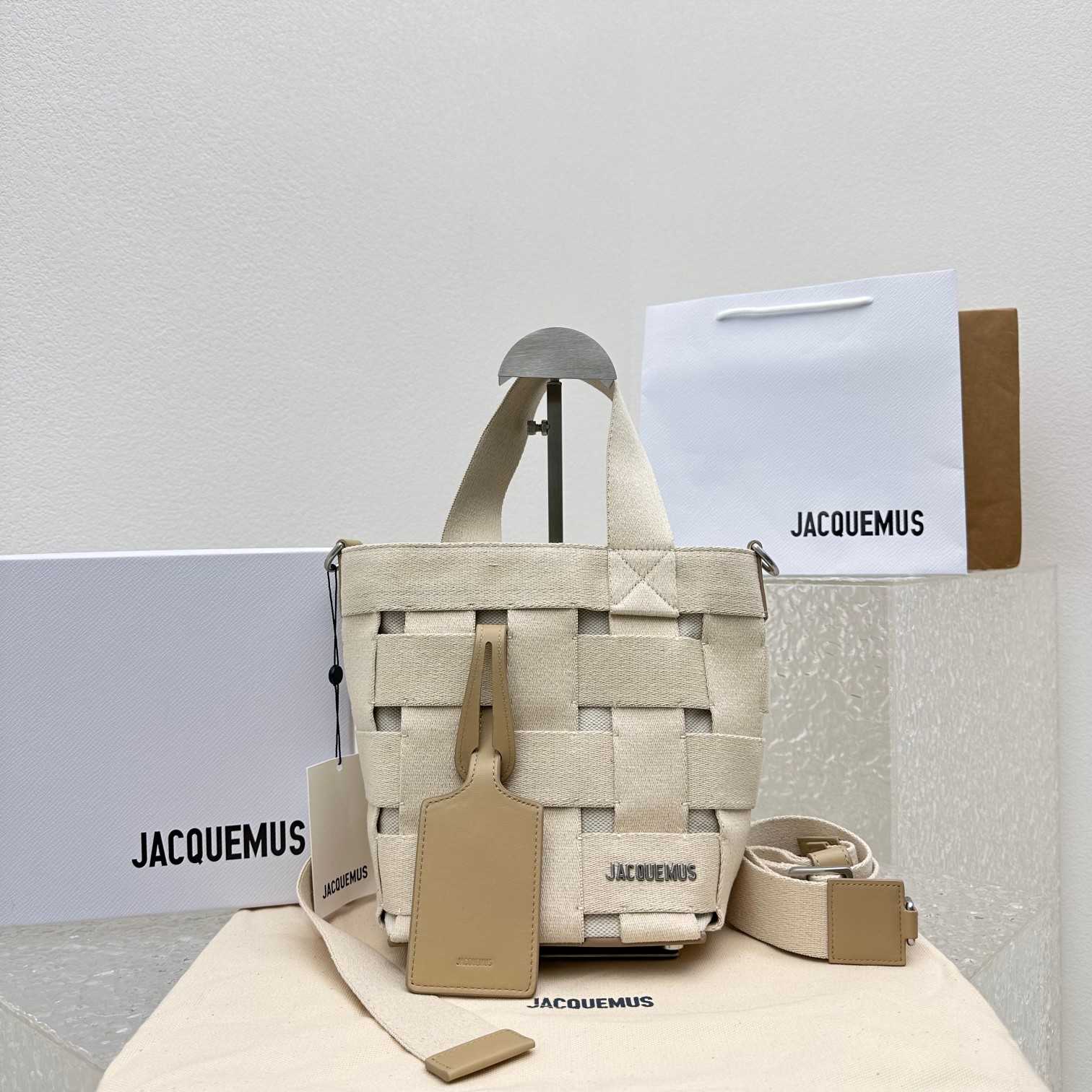 Jacquemus Le seau Gros Grain Utility Bucket Bag (16x14x24cm) - DesignerGu