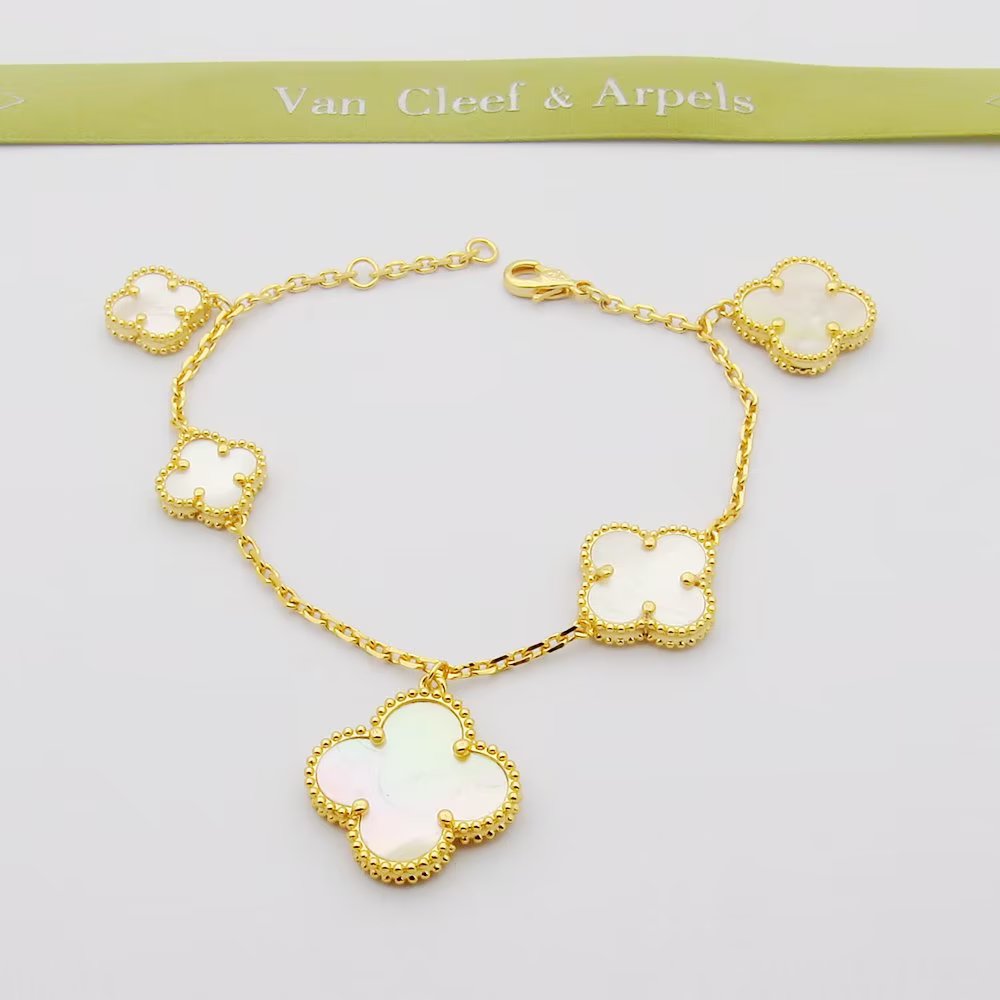 Van Cleef & Arpels Bracelet - DesignerGu