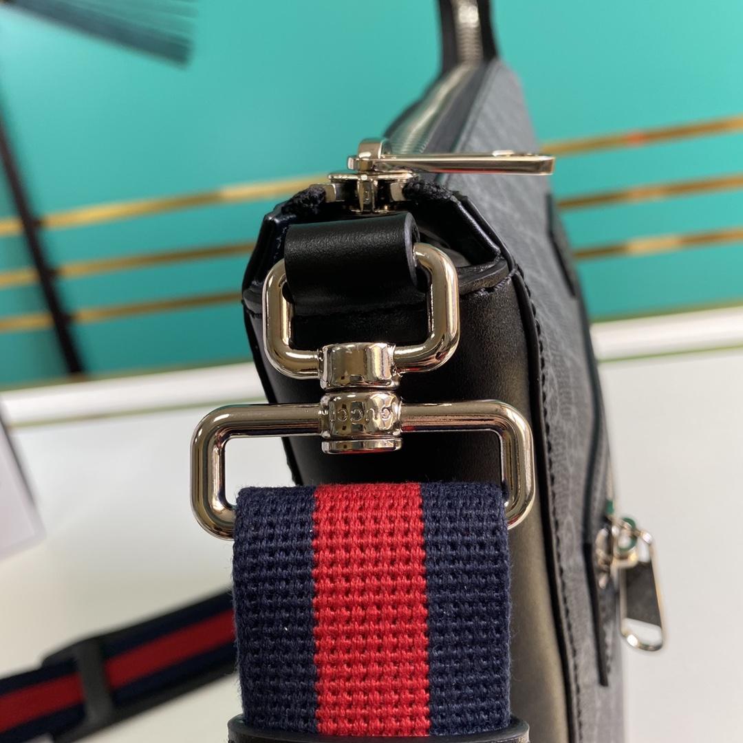 Gucci GG Black Messenger  (27-28.5-5cm) - 