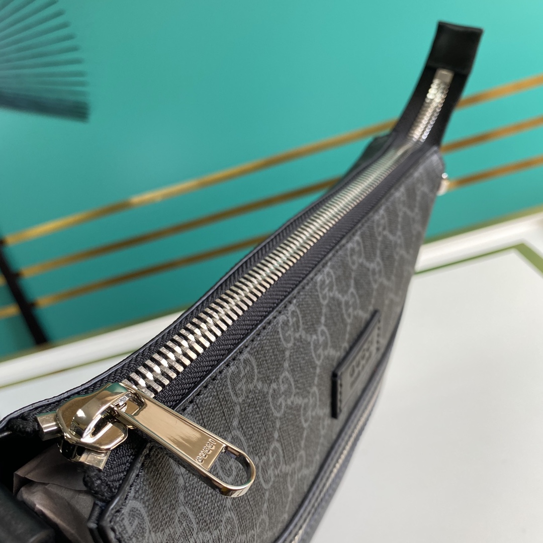Gucci GG Black Messenger  (27-28.5-5cm) - 
