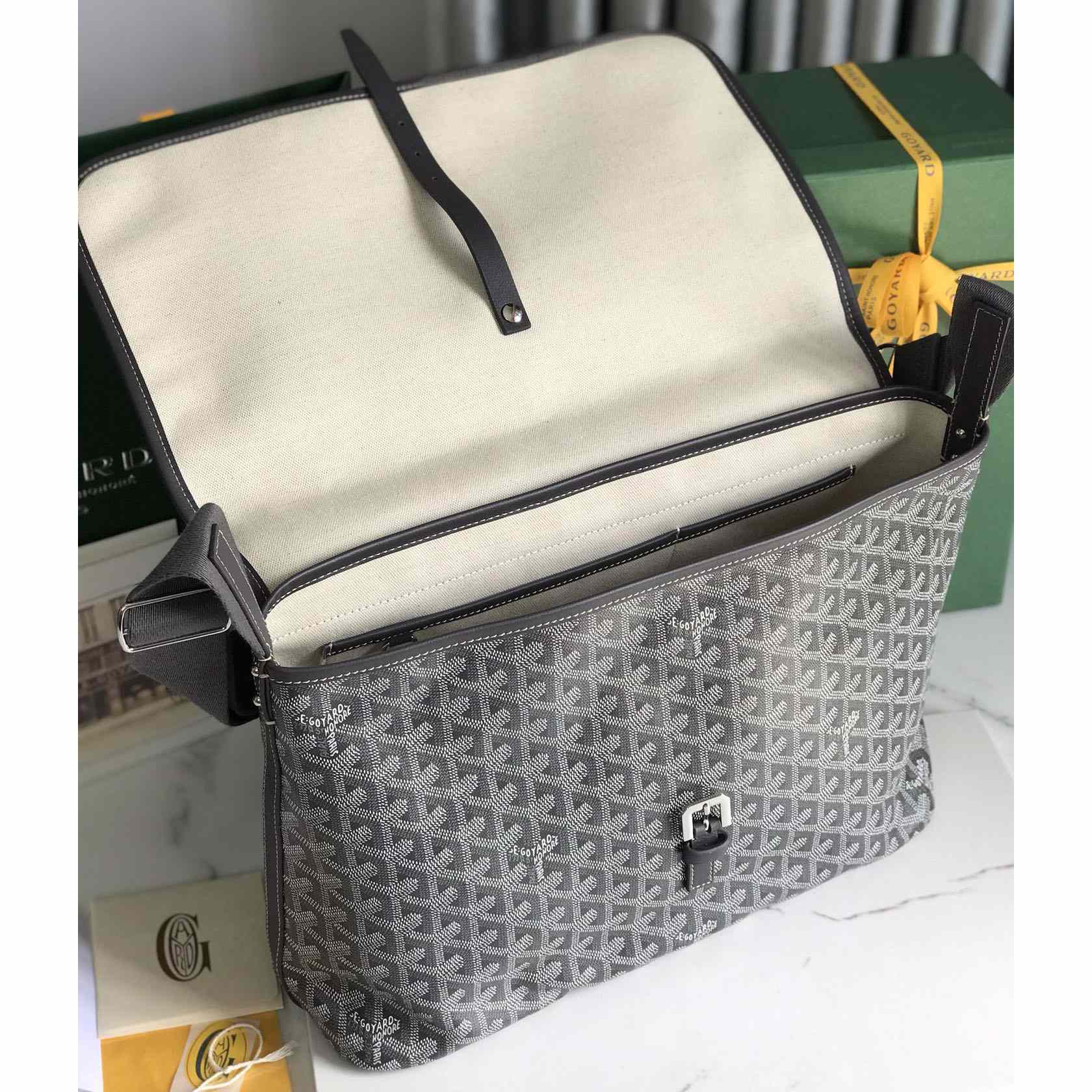 Goyard Capetien Messenger Bag (35×26×7.5cm) - DesignerGu