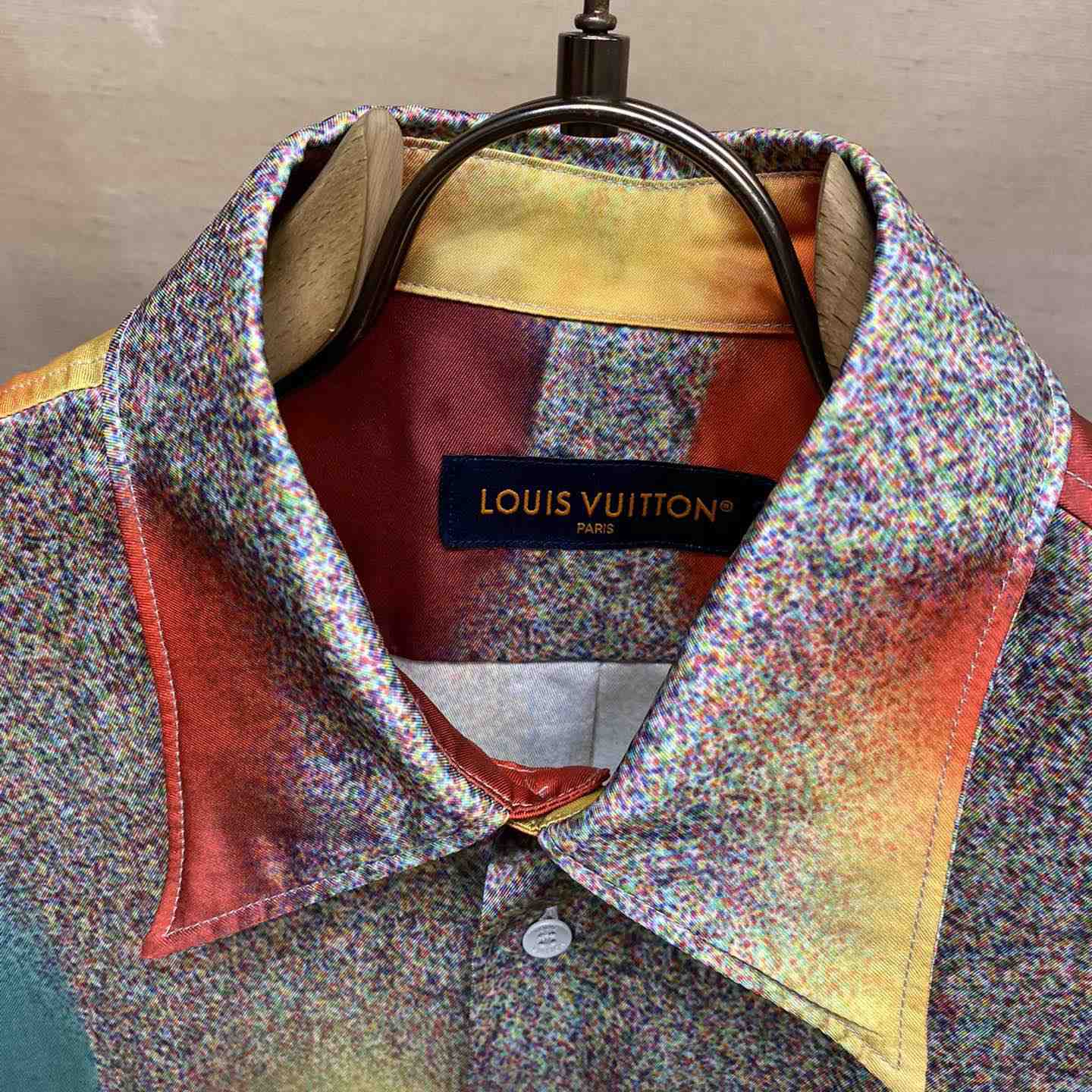 Shop Louis Vuitton 2022 Cruise Printed flower long sleeve silk shirt  (1A9GSW) by SkyNS