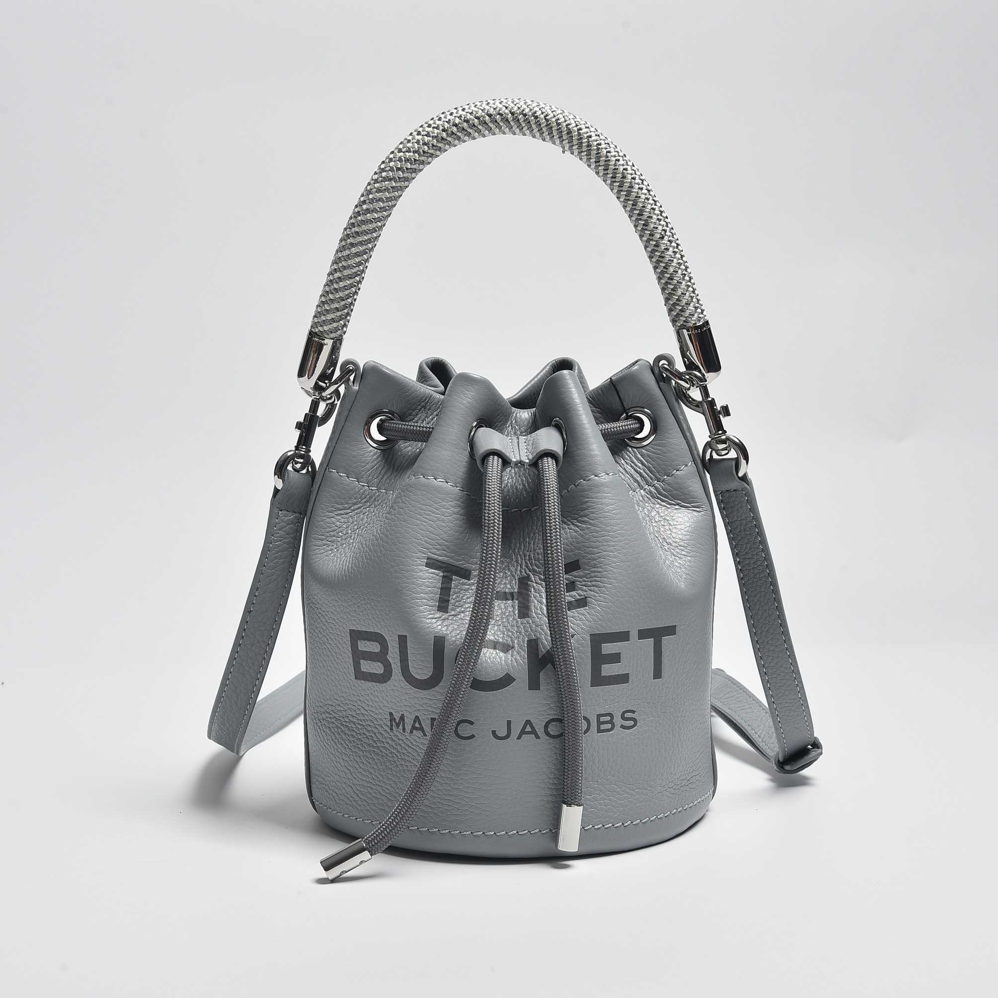 Marc Jacobs Women's Leather The Bucket Bag  - DesignerGu