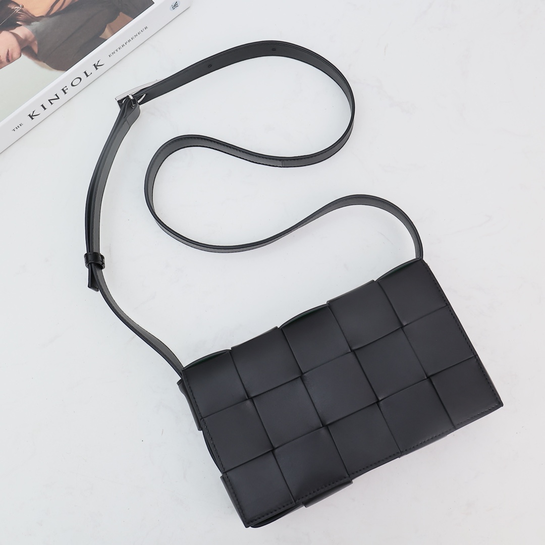Bottega Veneta Cassette - 