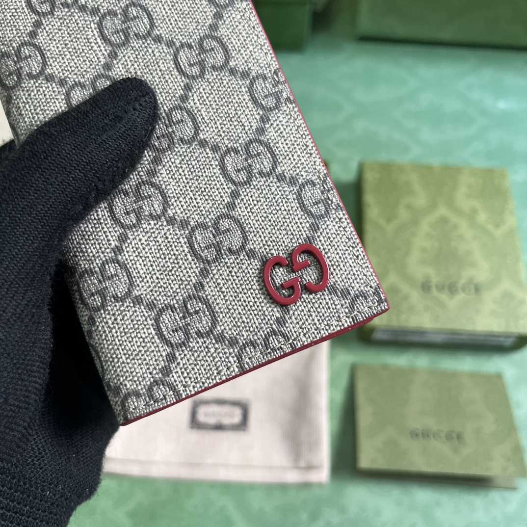 Gucci Long Card Case With GG Detail - 