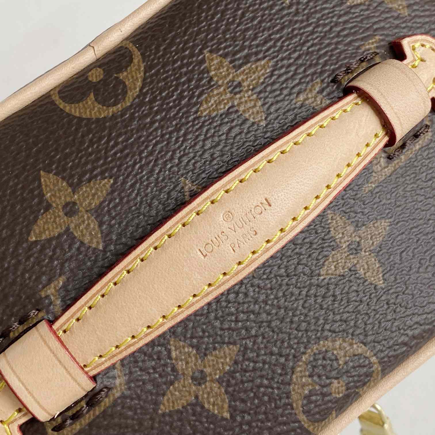 Louis Vuitton Nice Nano Toiletry Pouch  (14 x 10.2 x 8.5cm)  M44936 - DesignerGu