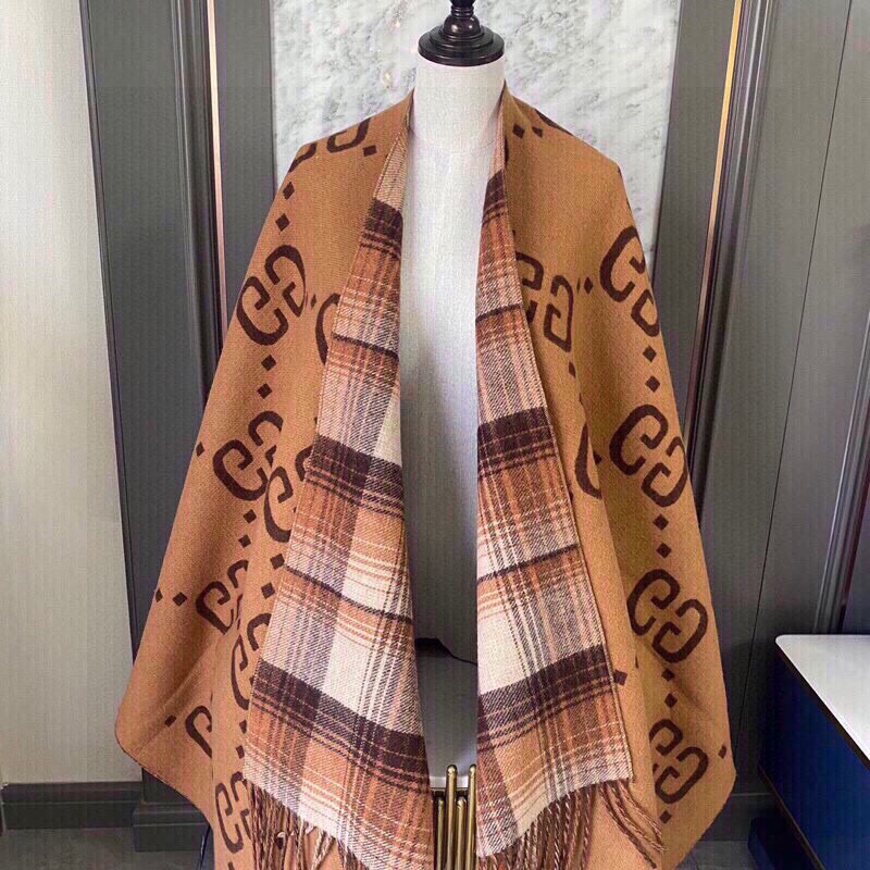 Gucci Reversible Poncho - 