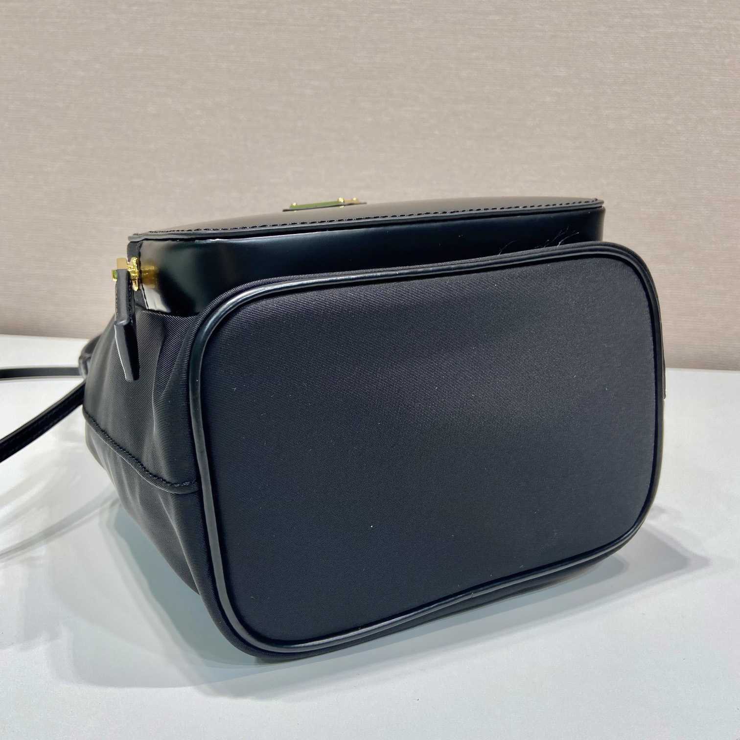 Prada Duet Re-Nylon And Brushed Bucket Bag - 