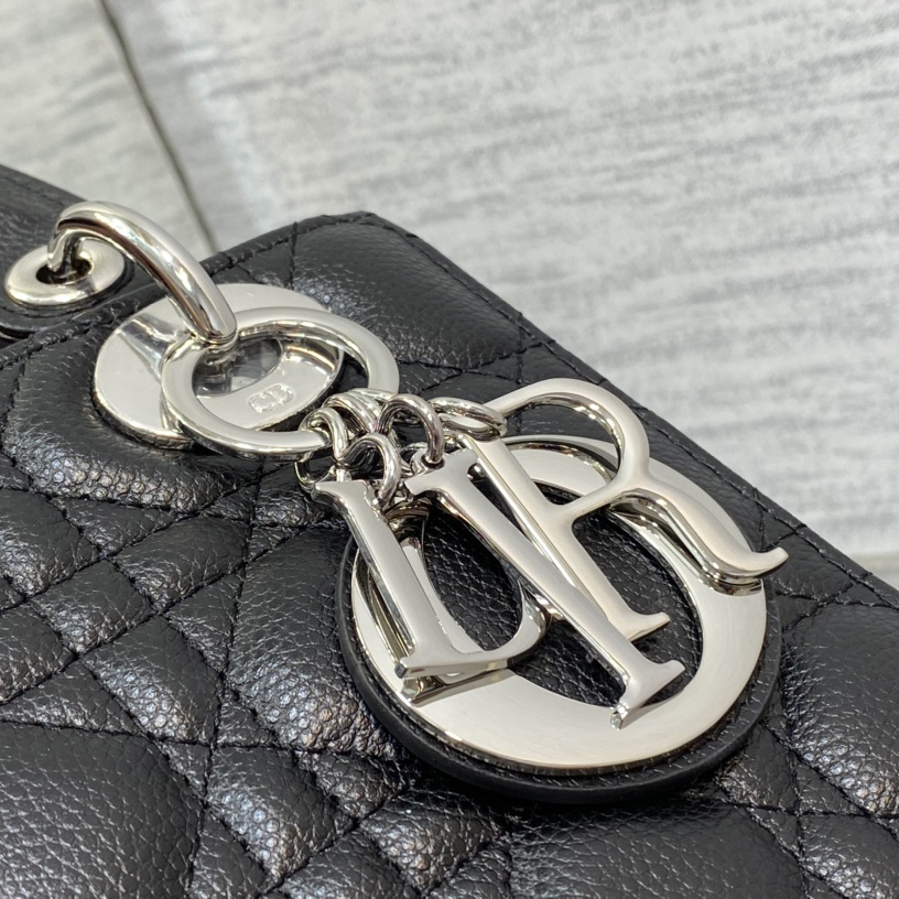Dior Lady Dior Bag  20cm - DesignerGu