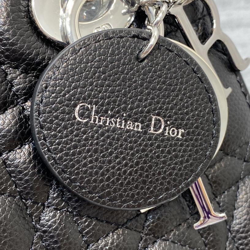 Dior Lady Dior Bag  20cm - DesignerGu