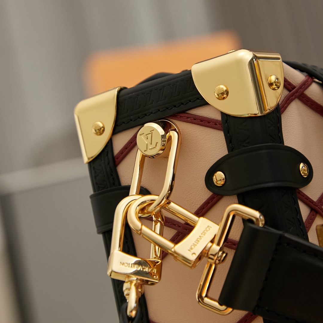 Louis Vuitton Side Trunk MM   M24403 - 