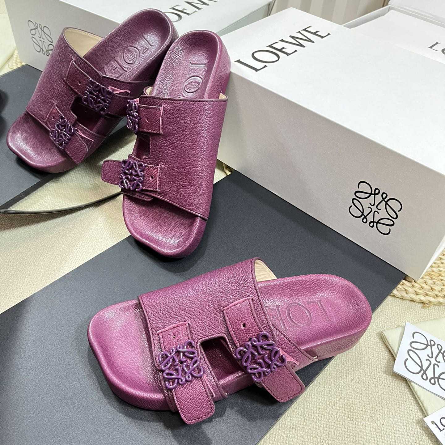Loewe Ease slide In Goatskin - 